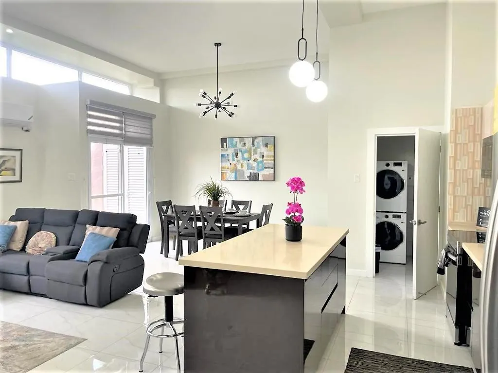 Luxury 2 Bed Apartment In 金斯敦 牙买加