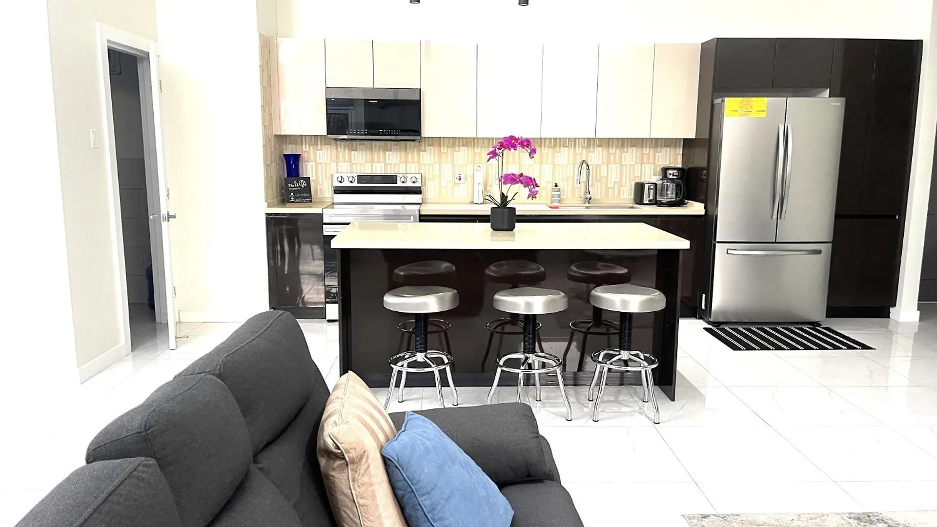 Luxury 2 Bed Apartment In Kingston
