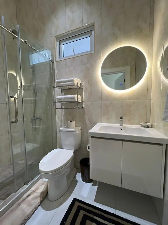 Luxury 2 Bed Apartment In 金斯敦