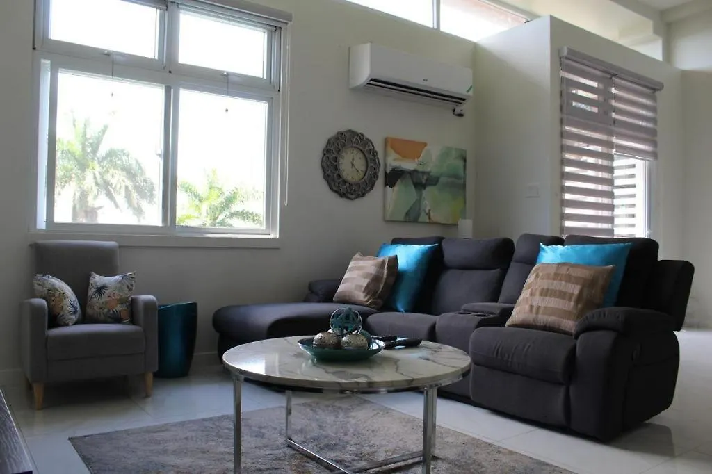 Luxury 2 Bed Apartment In 金斯敦