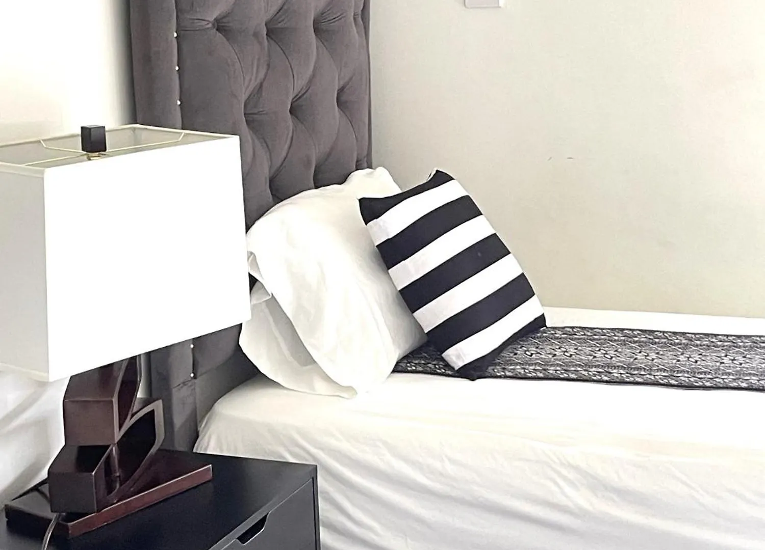 Luxury 2 Bed Apartment In 金斯敦